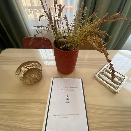 La Tranquillite Trouvillaise Апартаменты *